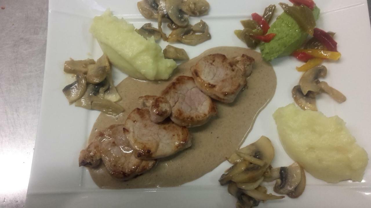 Auberge Du Calvaire Pontchâteau Zewnętrze zdjęcie